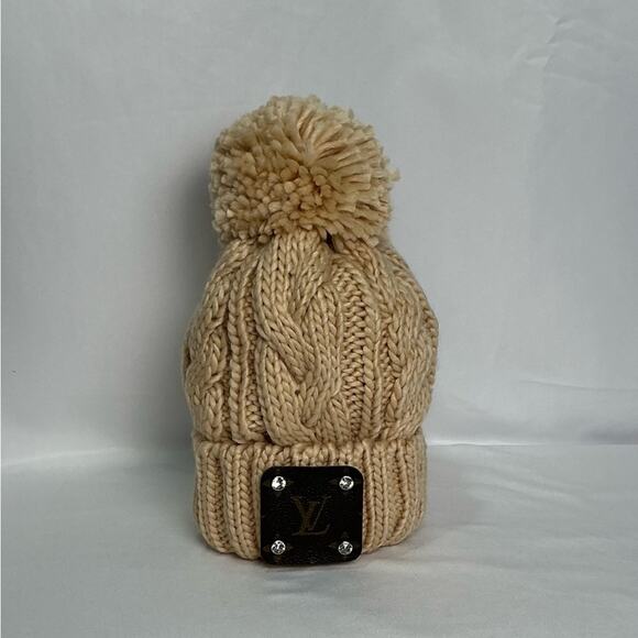 Louis Vuitton Monogram Canvas Chunky Knit Cream Pom Pom Beanie Hat